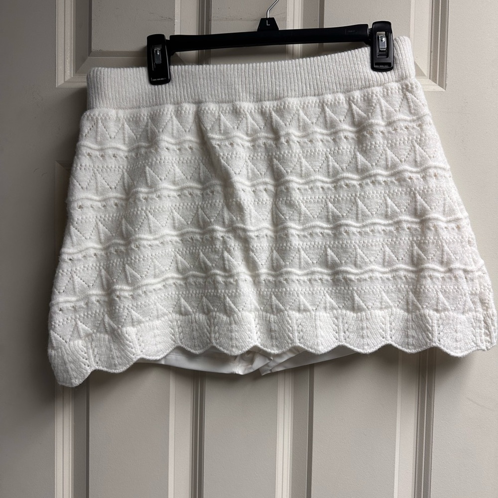 HALARA White Textured Mini Skirt